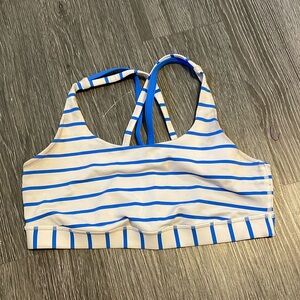 Women’s Lulu sports bra